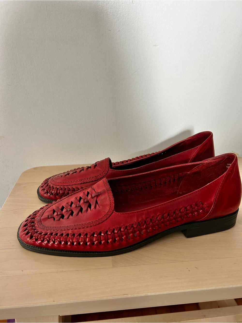 VINTAGE Genuine Leather Woven Loafer Flats Red 10 SquareToe Boho Casual Coastal